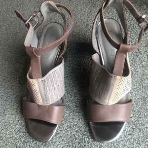 Ellen Tracy heeled sandals